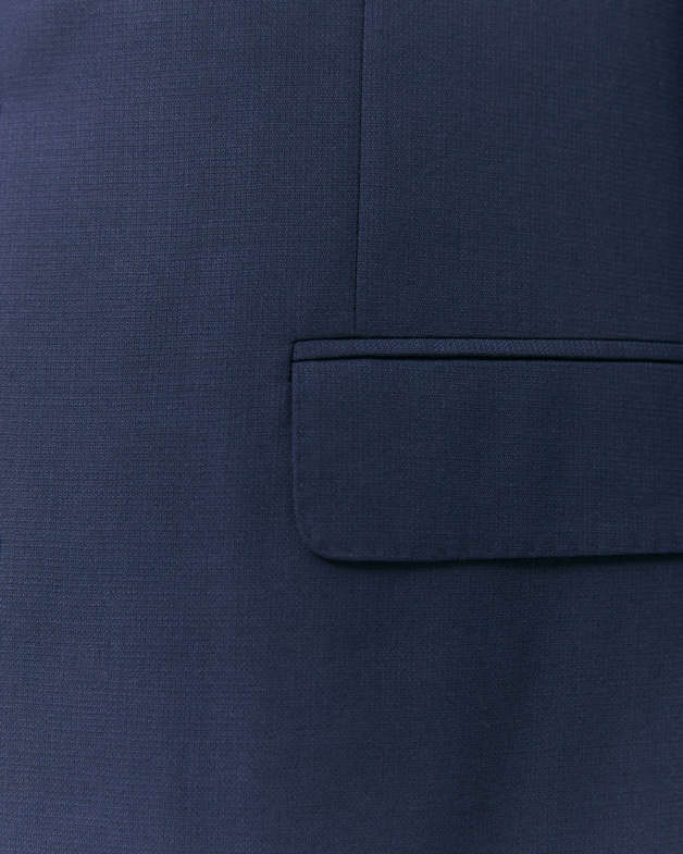 A Guide to Understanding The 3 Types of Suit Vents | Black Lapel