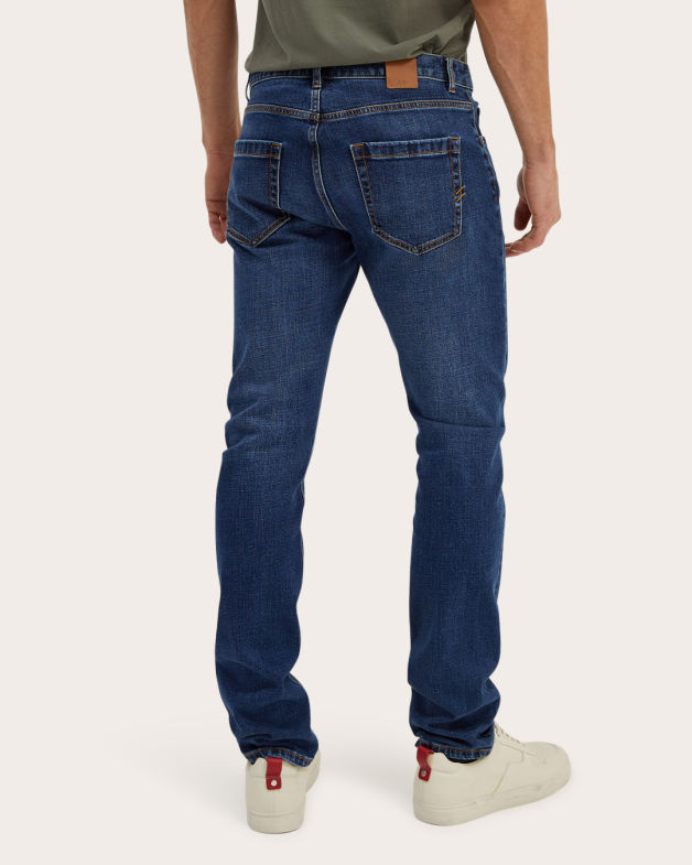 Fitzroy Slim Jean in TRUE BLUE