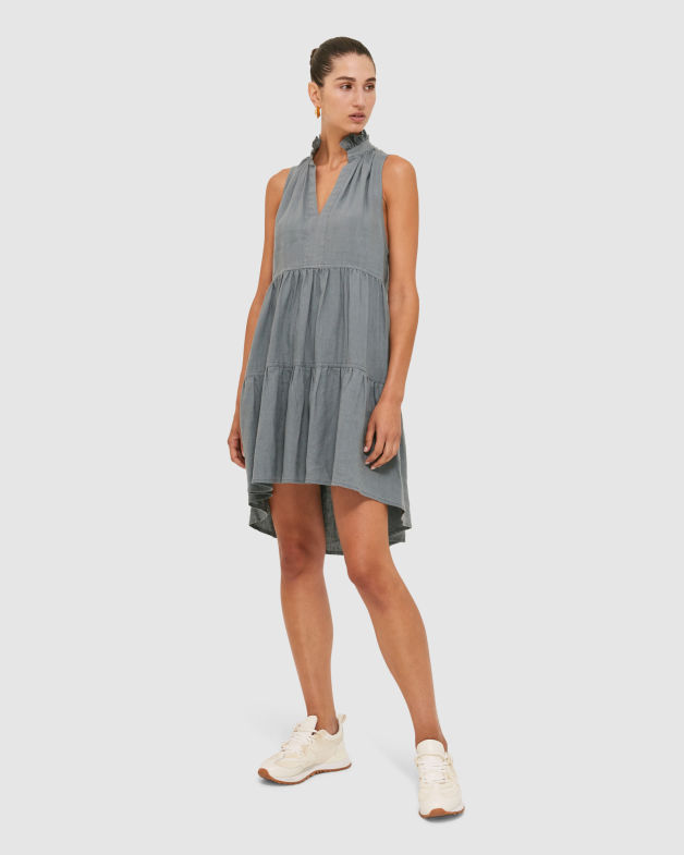 Lila Linen Tiered Dress in PEACOCK