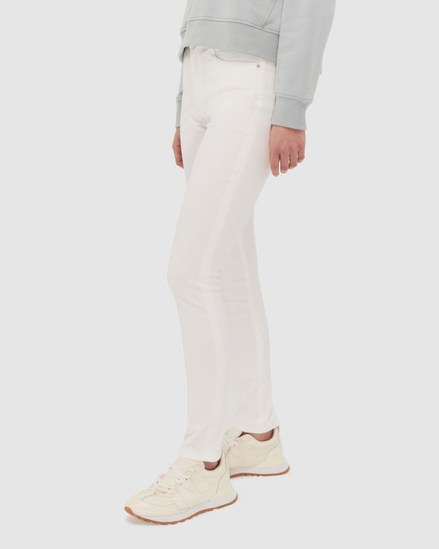 Anna High Rise Skinny Jean in WHITE