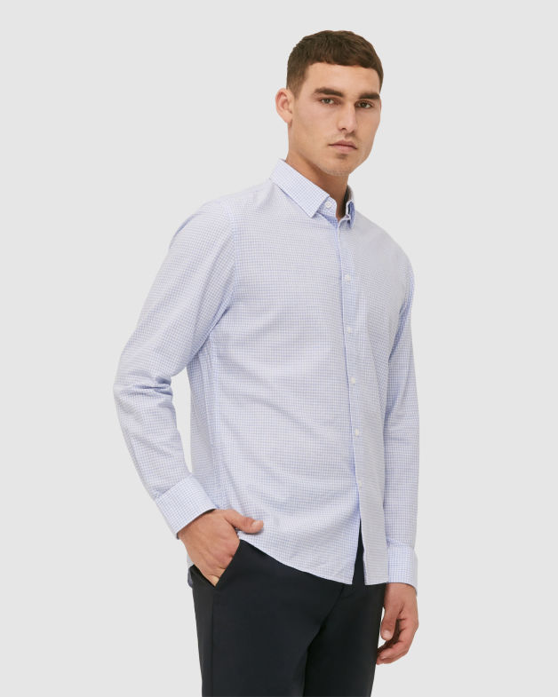 Weaver Long Sleeve Classic Shirt in LIGHT BLUE