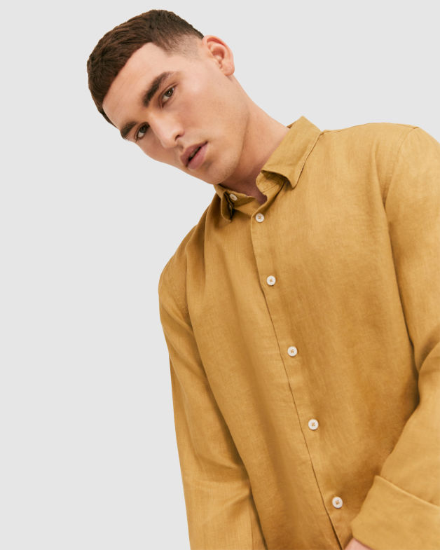 Anderson Long Sleeve Classic Linen Shirt in CAMEL