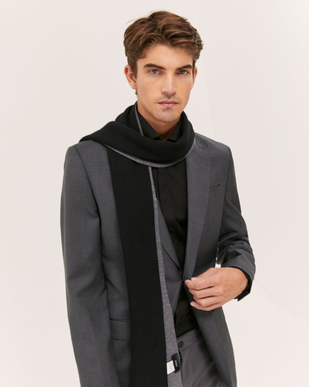 Wool Reversible Scarf in BLACK/CHARCOAL
