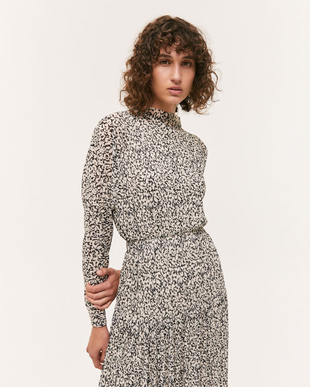 Vida Micro Pleat Dress in IVORY/BLACK