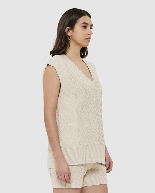 Eve Cable Vest in NATURAL