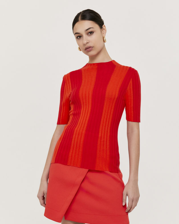 Melody Short Sleeve Colour Block Knit in SCARLET