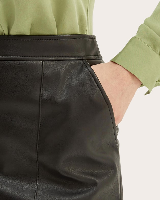 Viv Vegan Leather Pencil Skirt in BLACK
