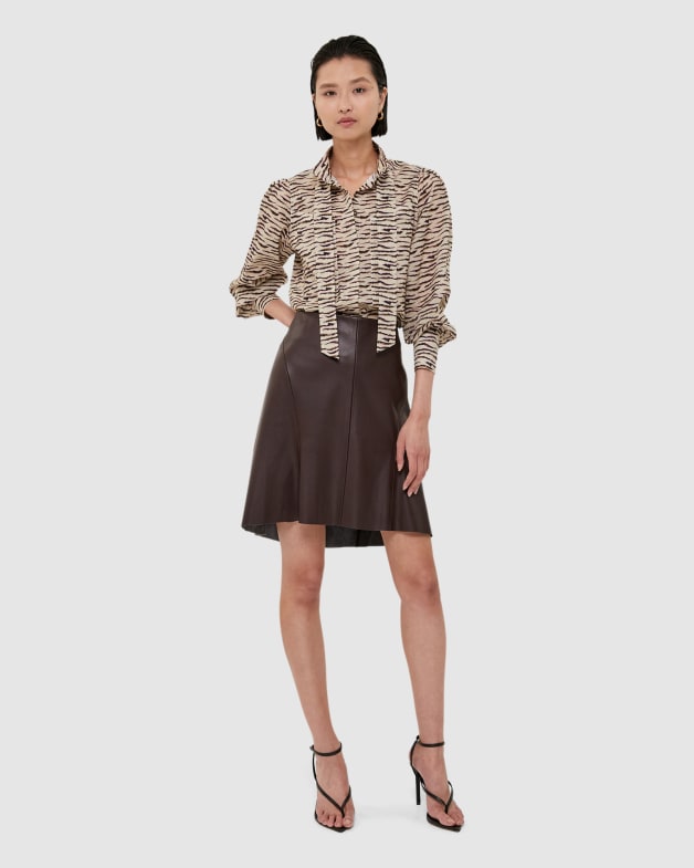Viv Vegan Leather Short Skirt in COCOA