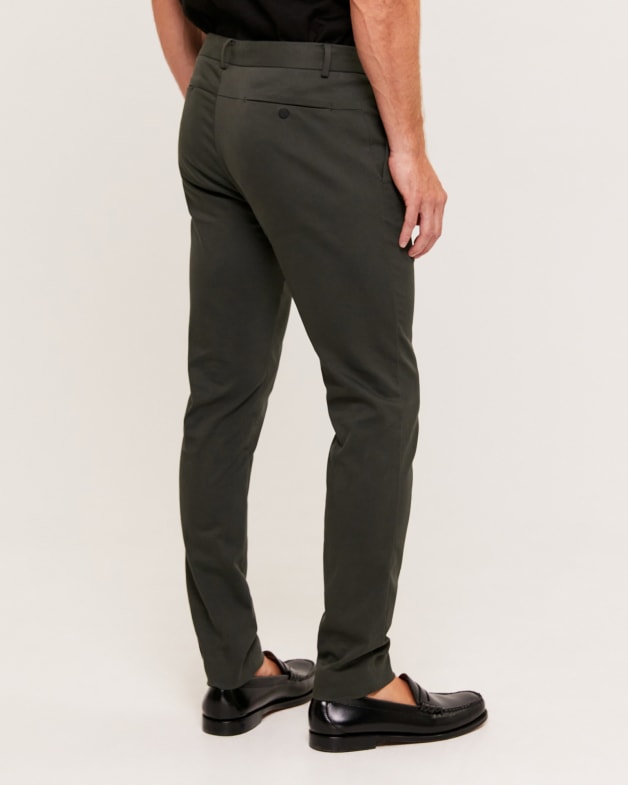 Judd Slim Dress Chino Pant in FOREST