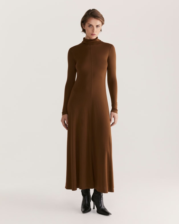 Sienna Long Sleeve Maxi Dress in CLOVE