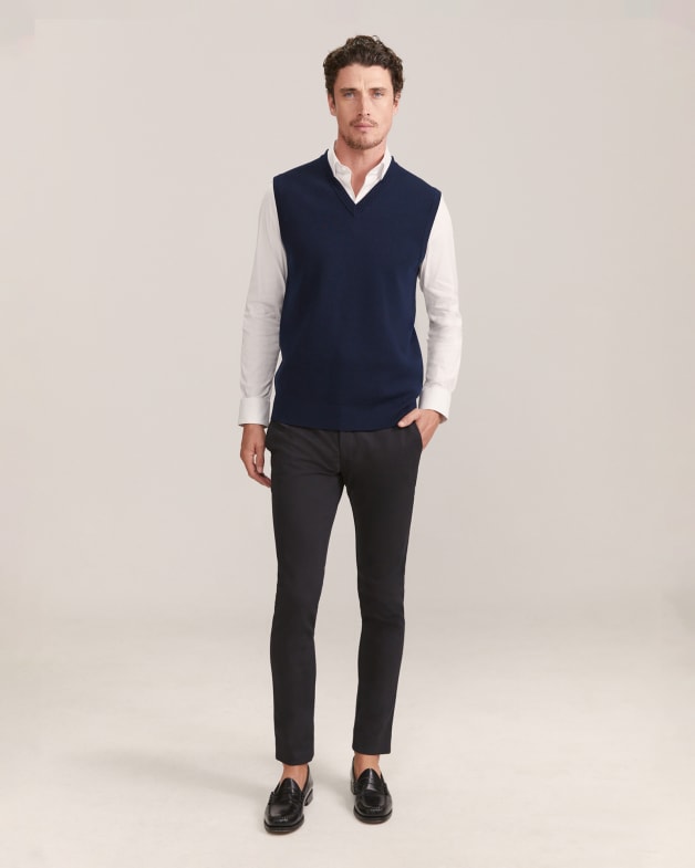 Franklin V Neck Wool Knit Vest in Navy SABA