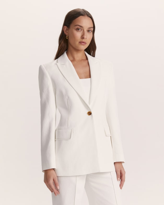 A white blazer discount