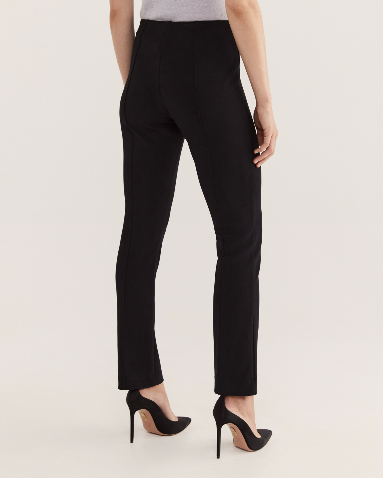 Milla Pull On Pant in BLACK