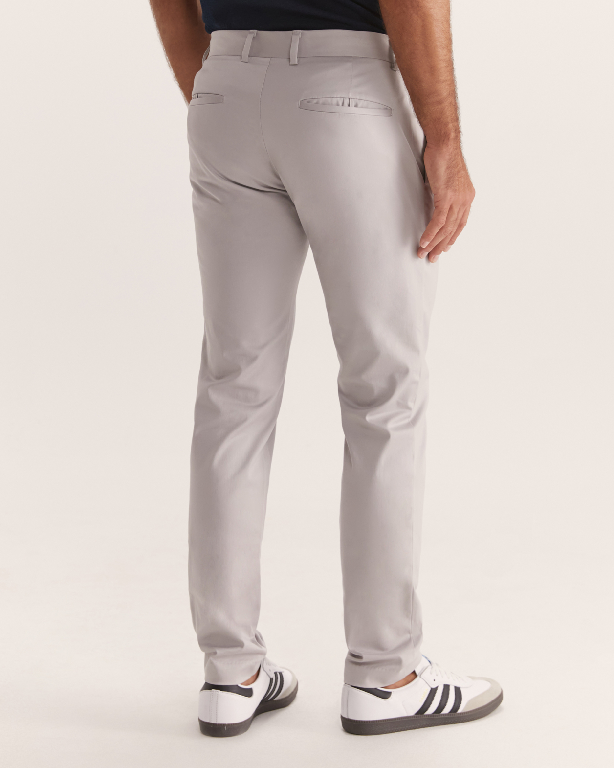 Baxter Slim Chino Pant in MISTY GREY