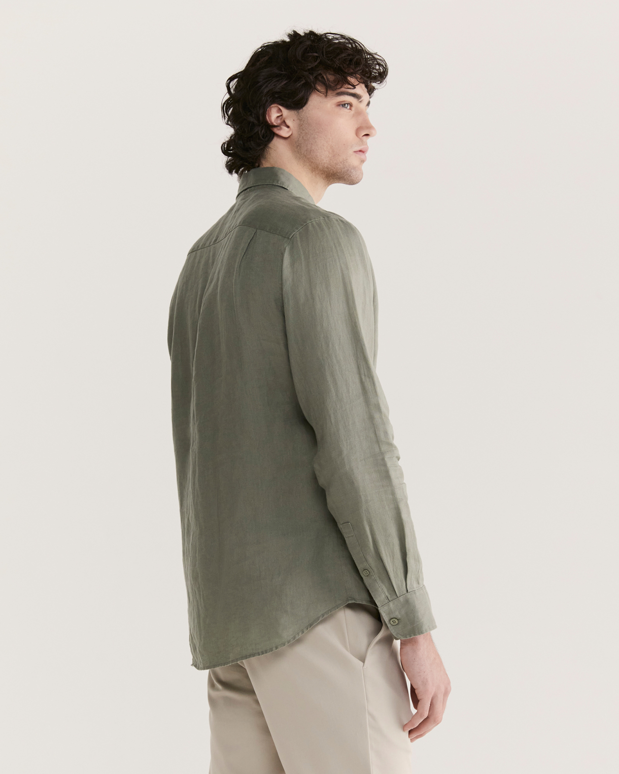Anderson Long Sleeve Classic Linen Shirt in MOSS