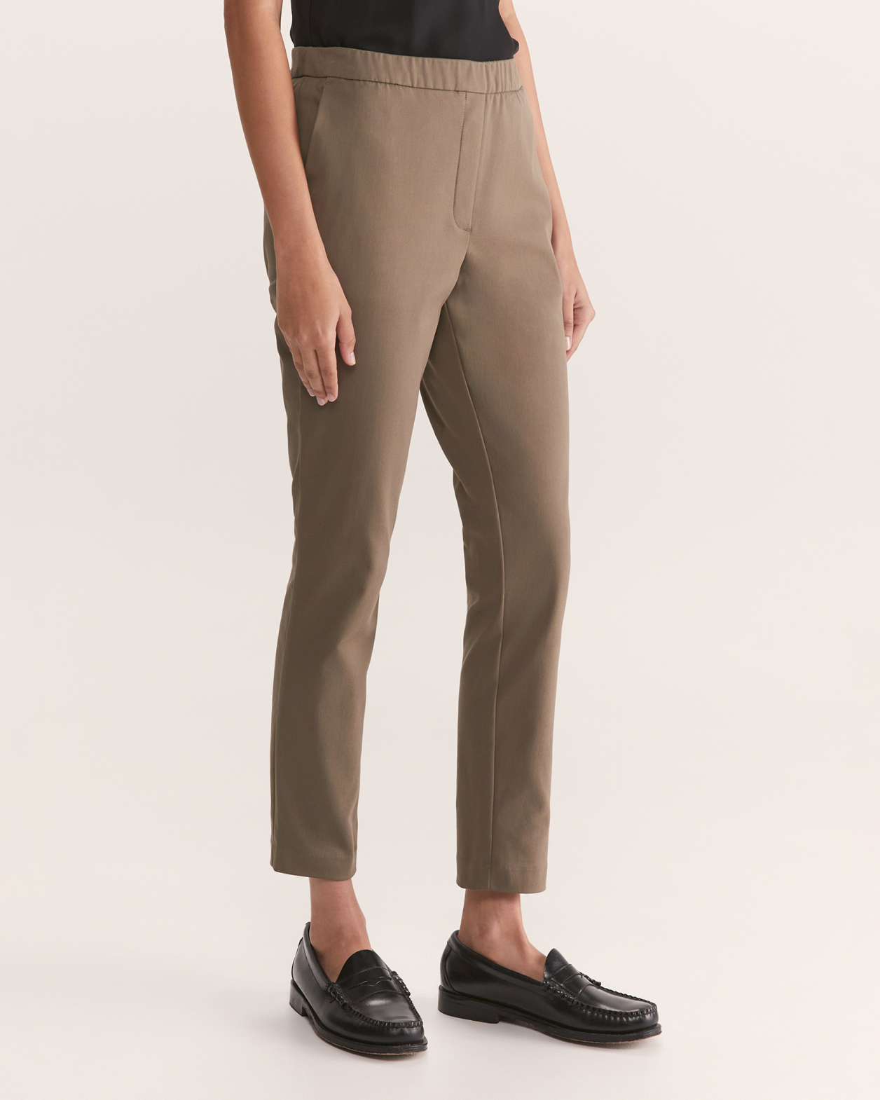Tia Pull On Pant in OLIVE