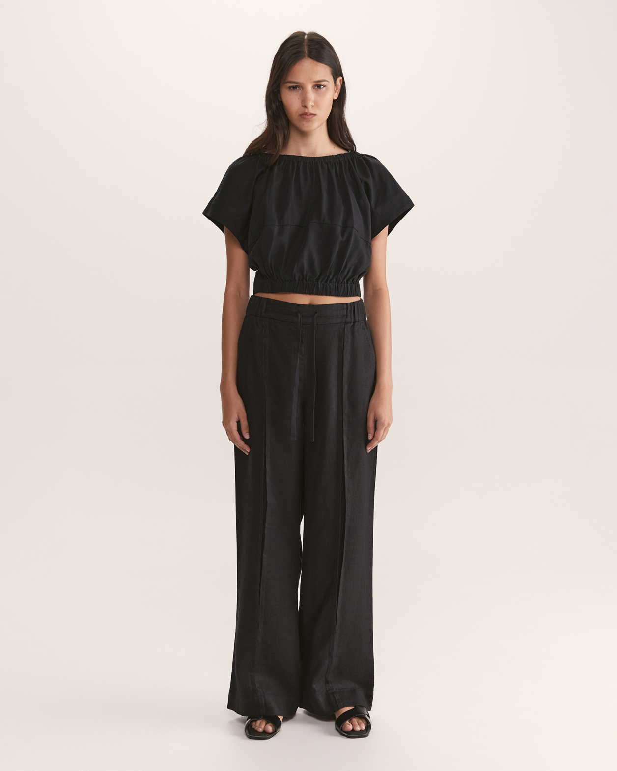 Lila Linen Detailed Pant in BLACK
