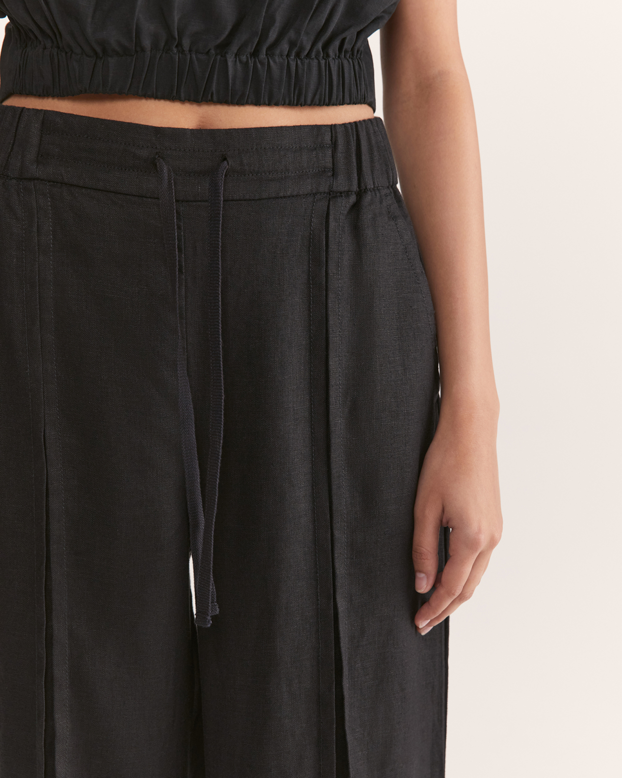 Lila Linen Detailed Pant in BLACK