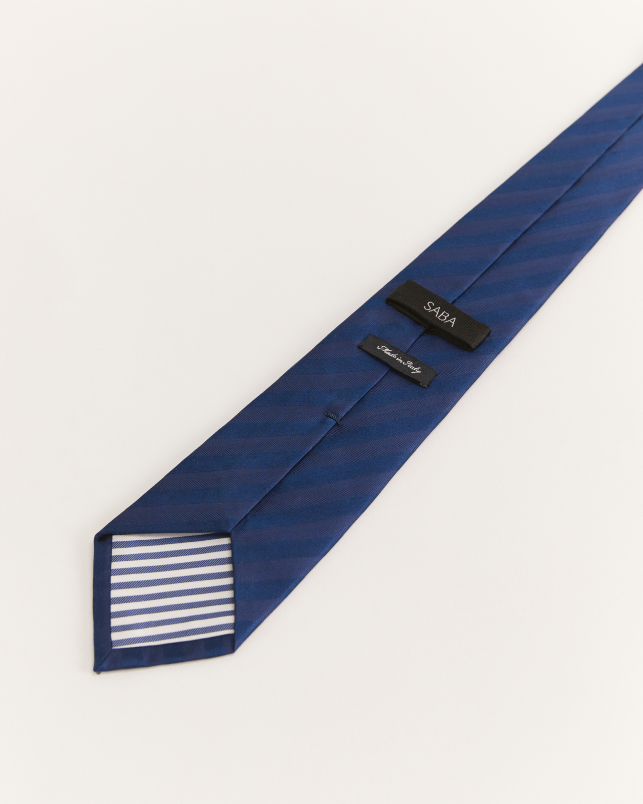 Silk Twill Stripe Tie in NAVY