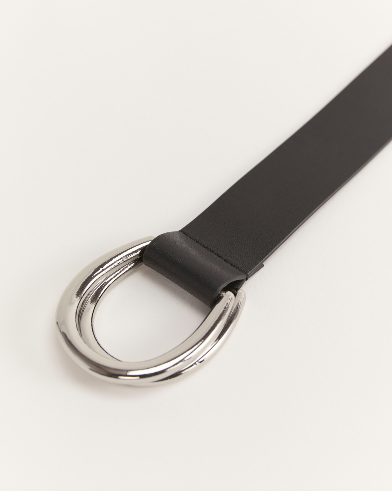 Leather Wrap Belt in BLACK