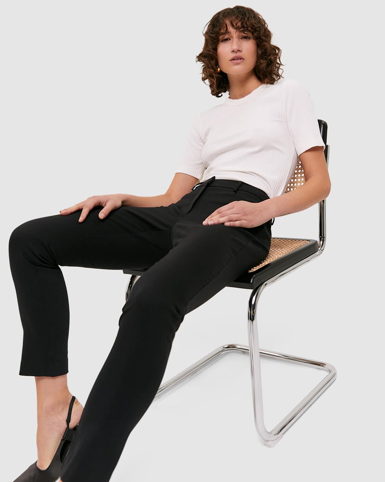 Tia Suit Pant in BLACK