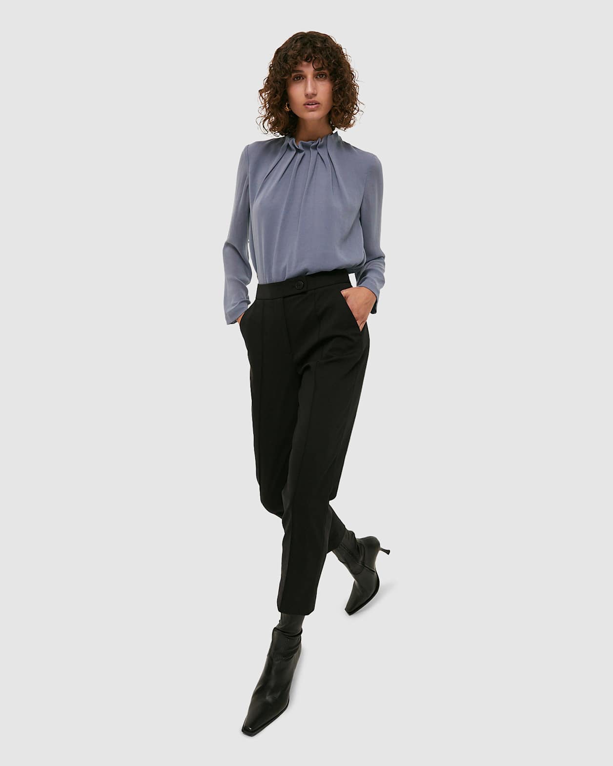 Tia Straight Leg Pant in BLACK