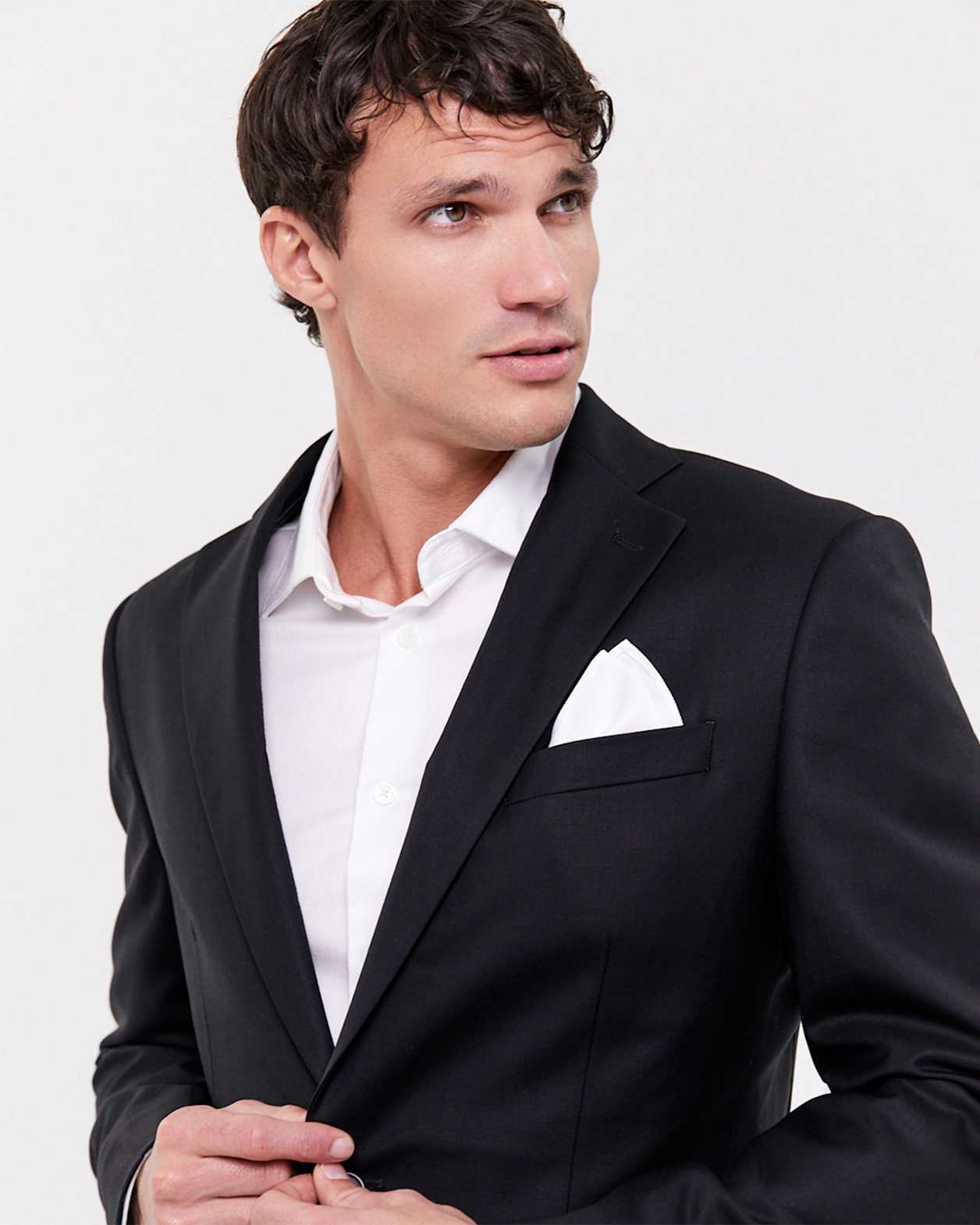 Munroe Pocket Square in WHITE