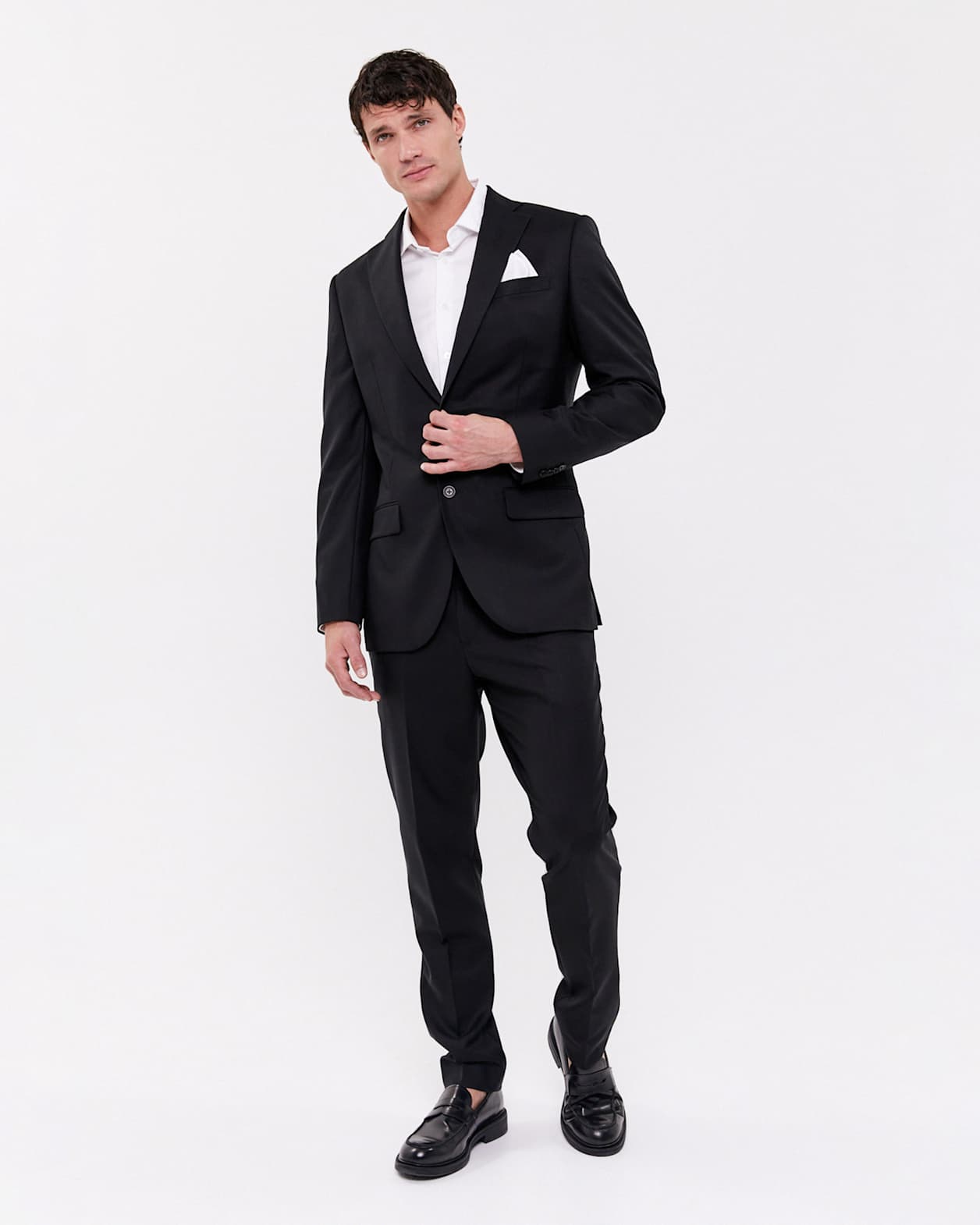 Munroe Pocket Square in WHITE