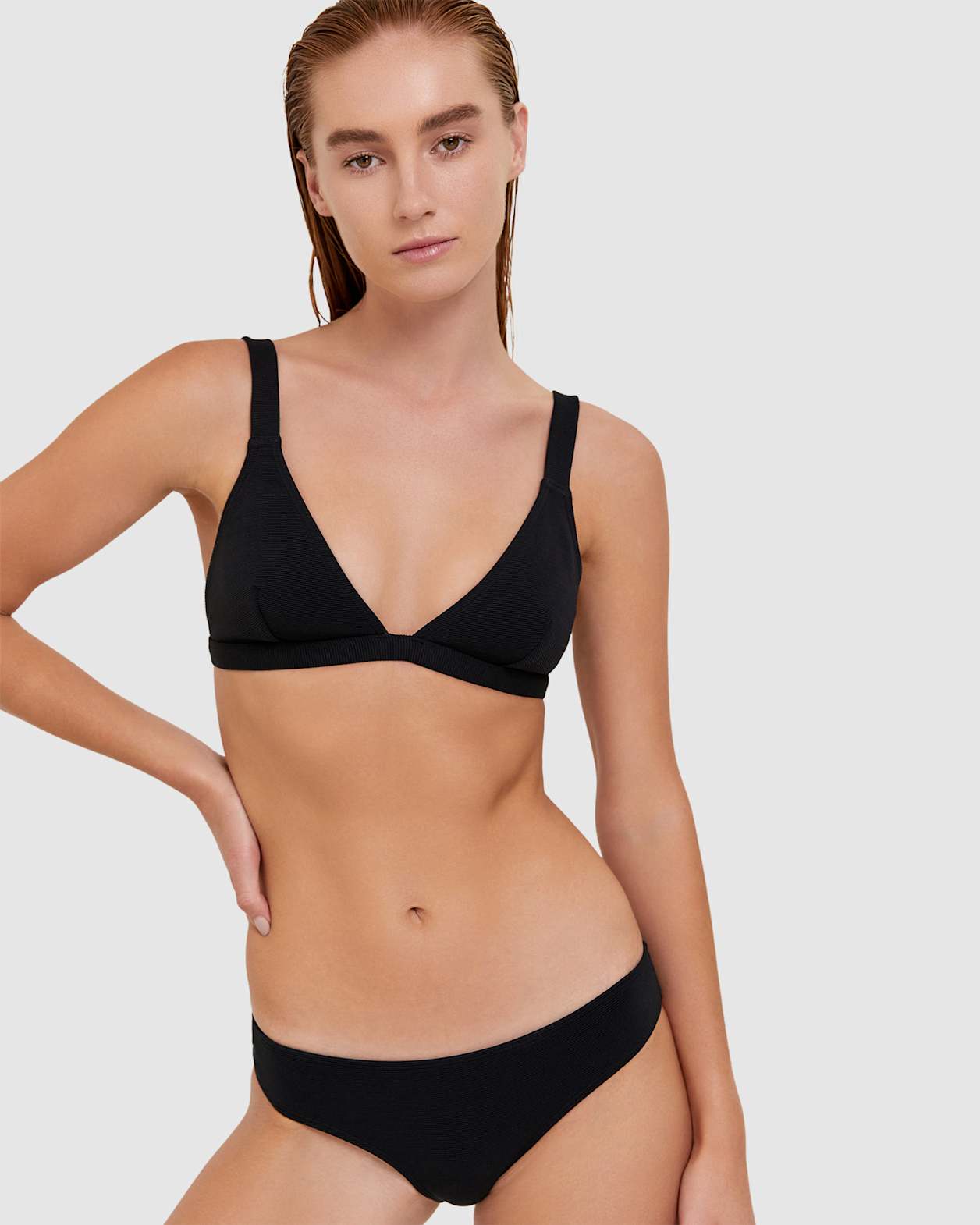Koa Bikini Classic Pant in BLACK