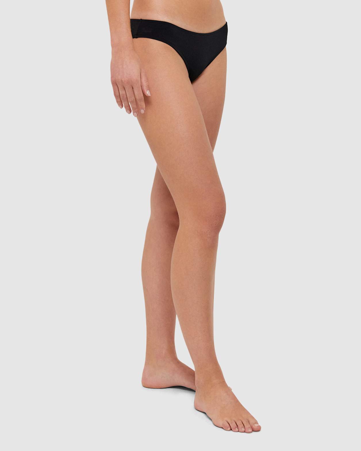 Koa Bikini Classic Pant in BLACK