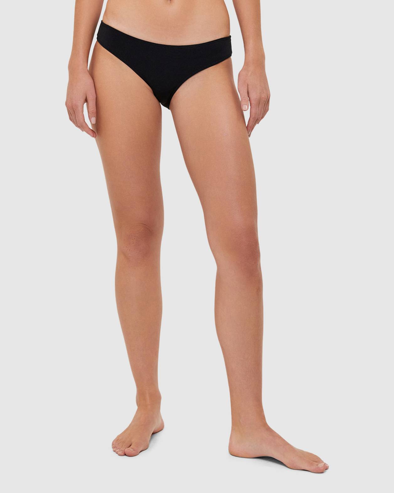 Koa Bikini Classic Pant in BLACK