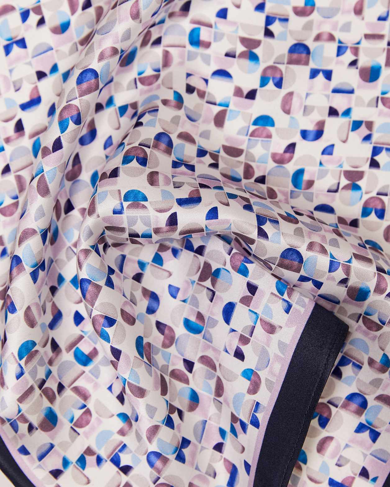 Walkin Silk Pocket Square in BLUE MULTI