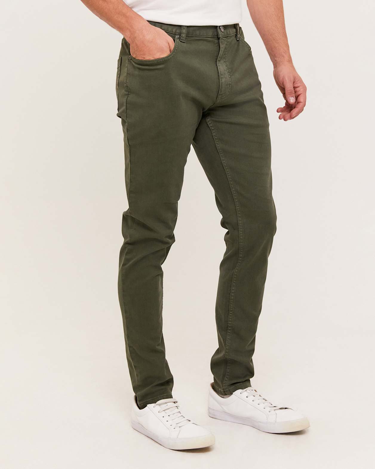 Riley Garment Dye Skinny Jean in MILITARY
