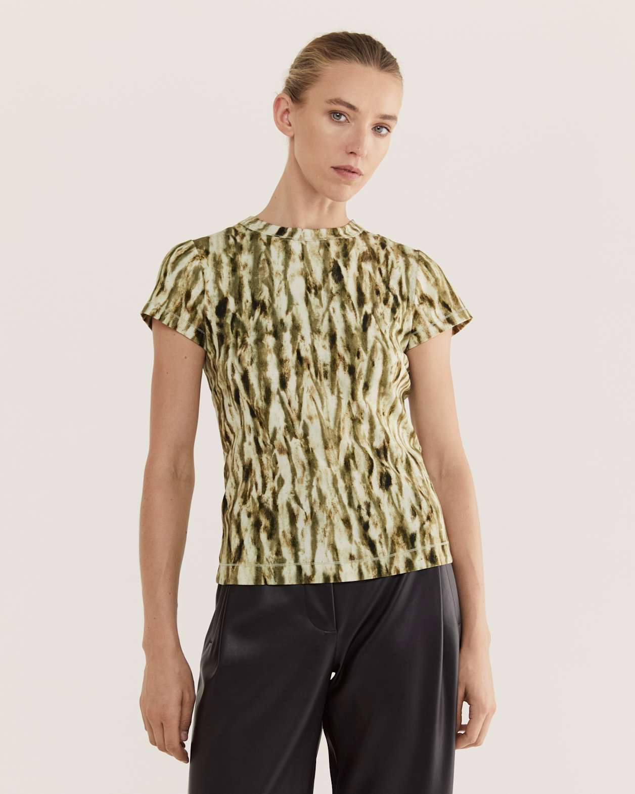 Kenzan Short Sleeve Rib Tee in MULTI