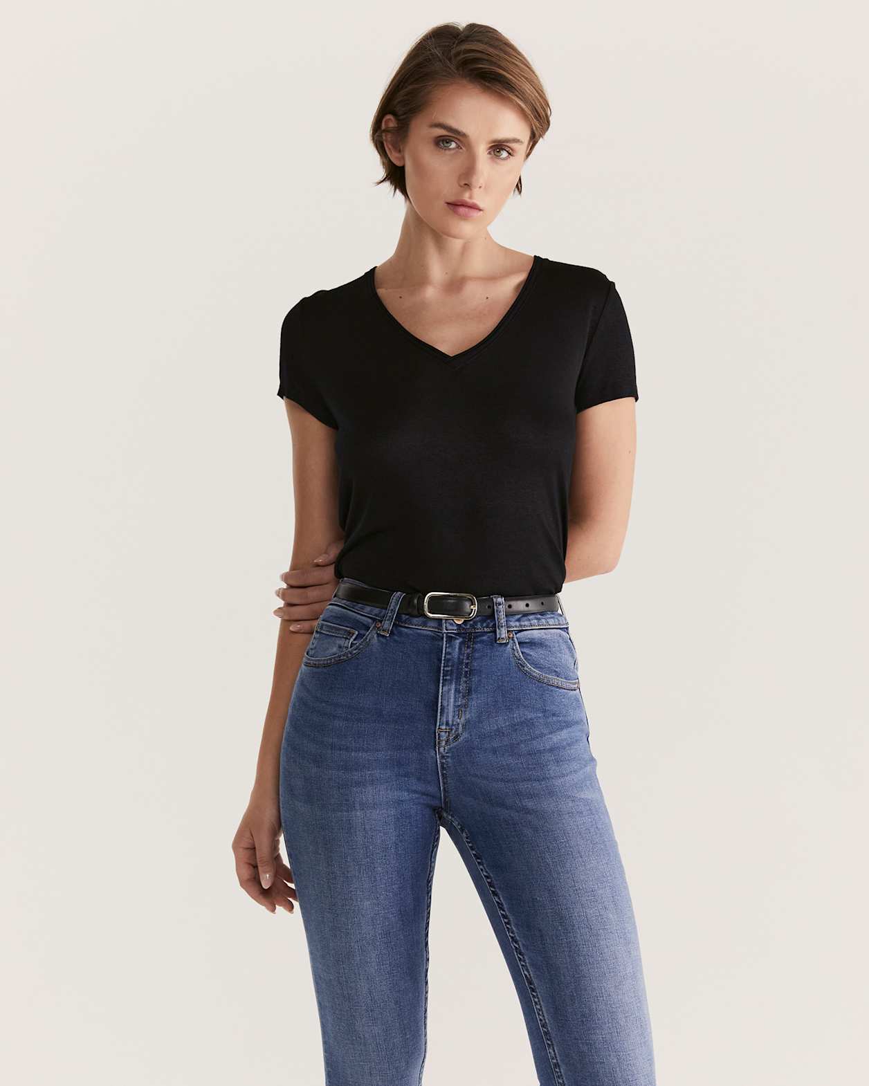 Anna High Rise Skinny Jean in LIGHT INDIGO