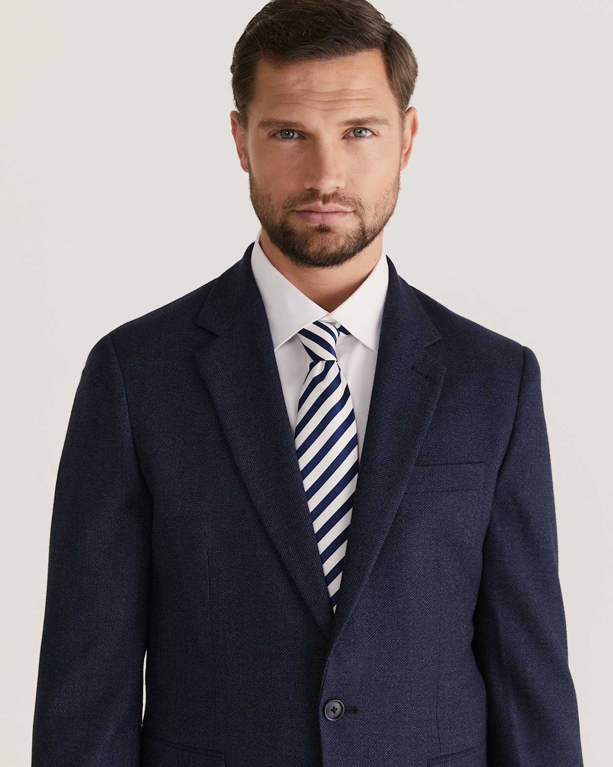 Silk Twill Stripe Tie in NAVY/WHITE