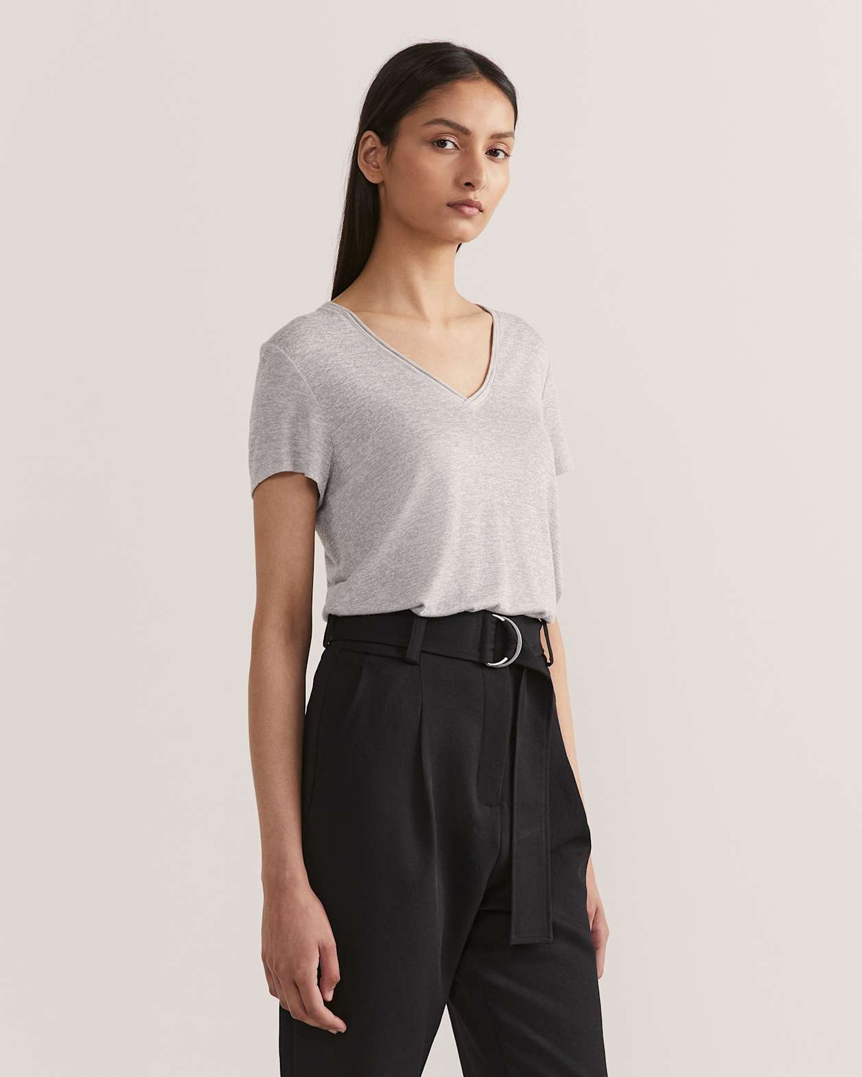 Antonia V Neck Tee in SILVER MELANGE