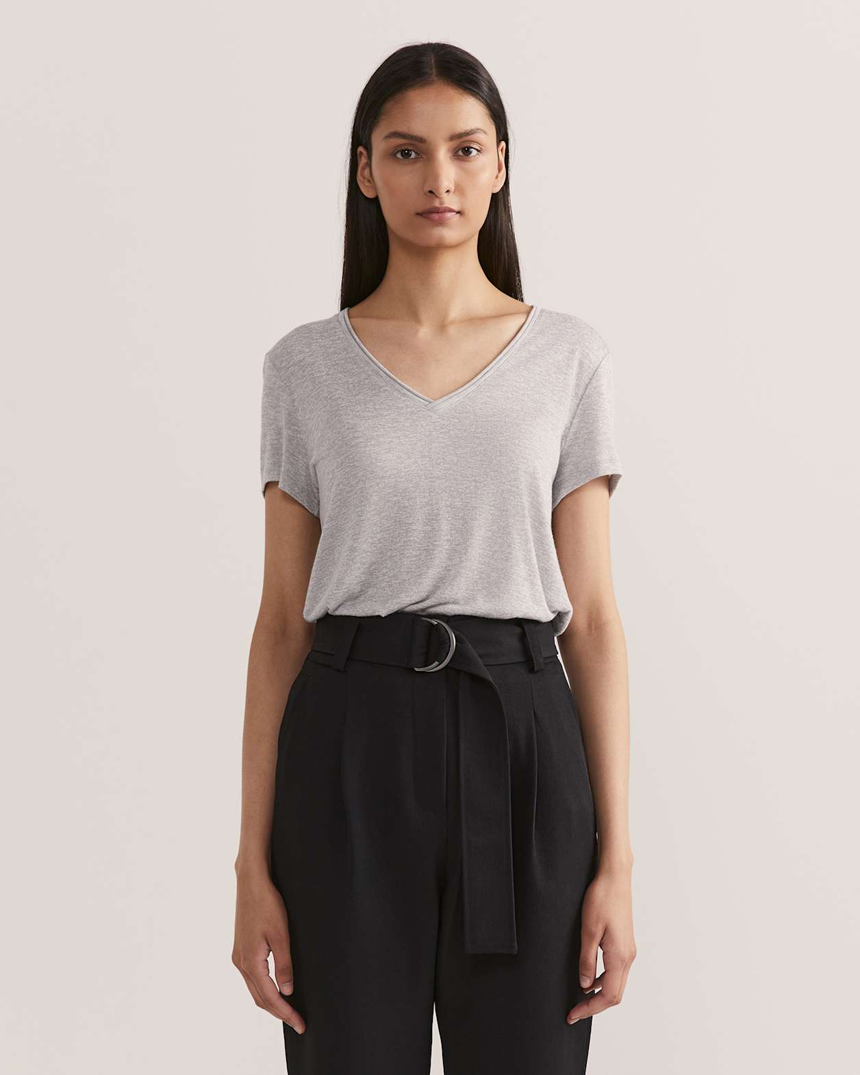 Antonia V Neck Tee in SILVER MELANGE