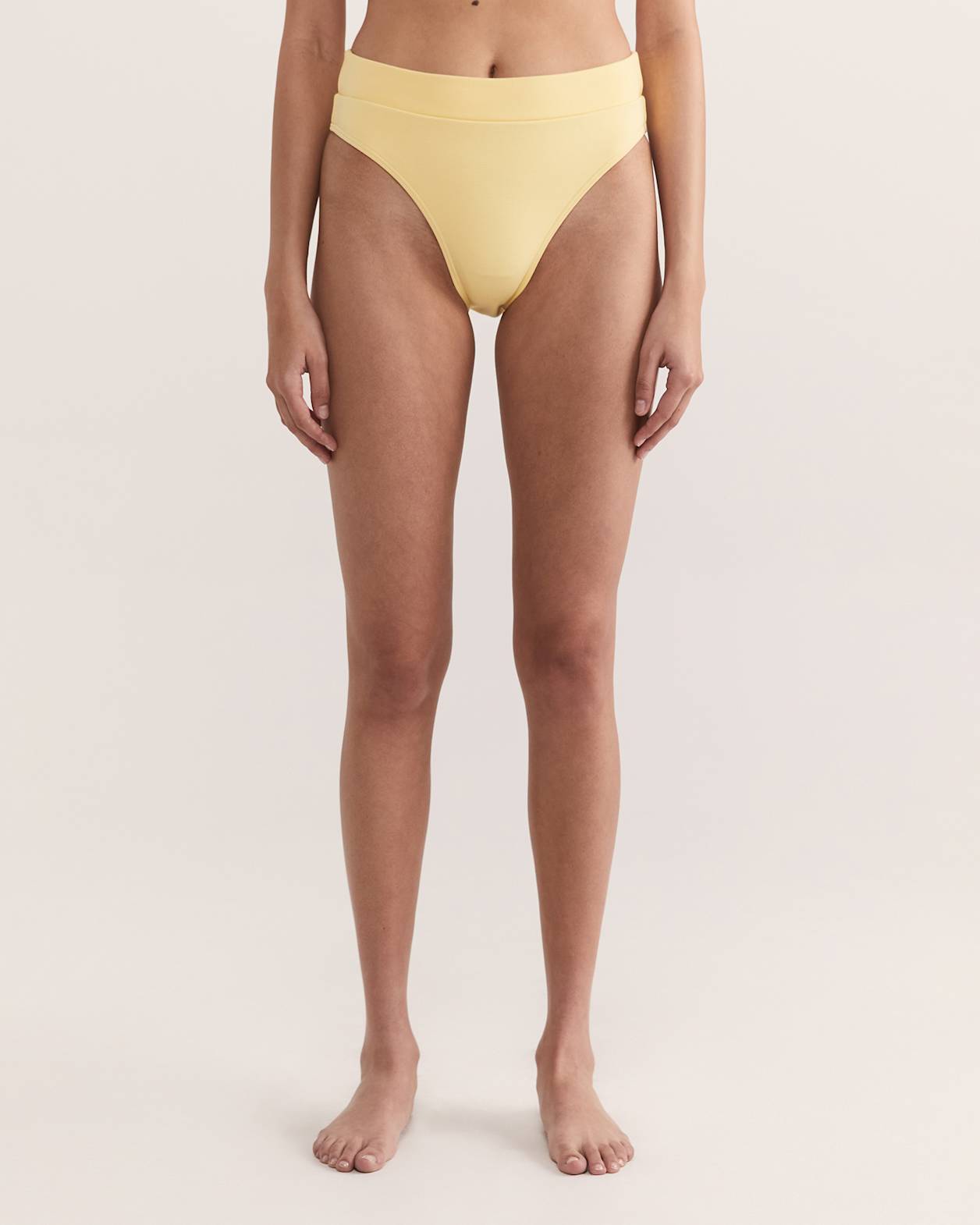 Koa Bikini Mid Pant in LEMON