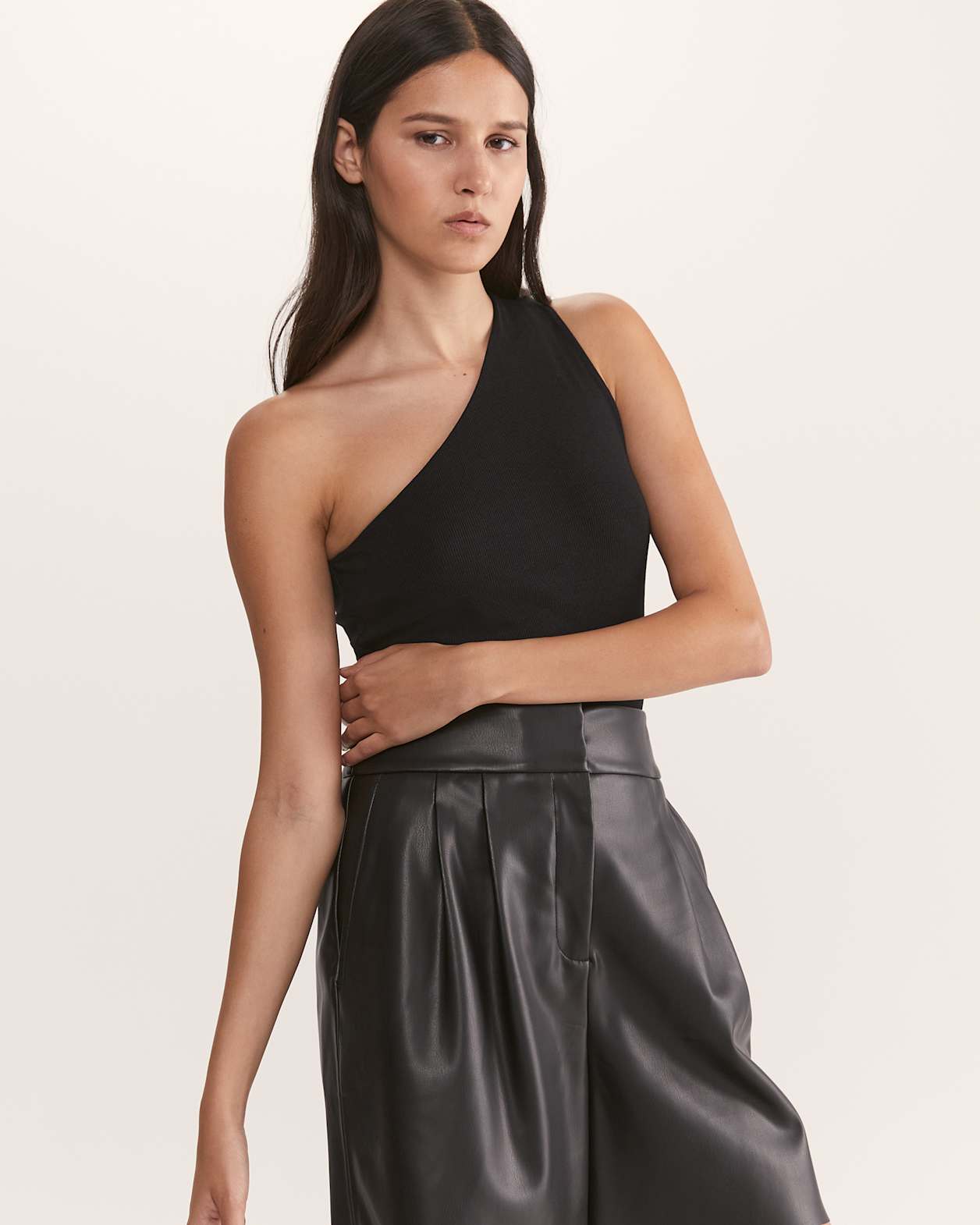 Viv Faux Leather Short in BLACK
