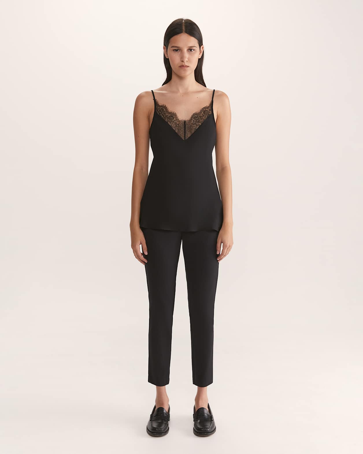 Tia Pull On Pant in BLACK
