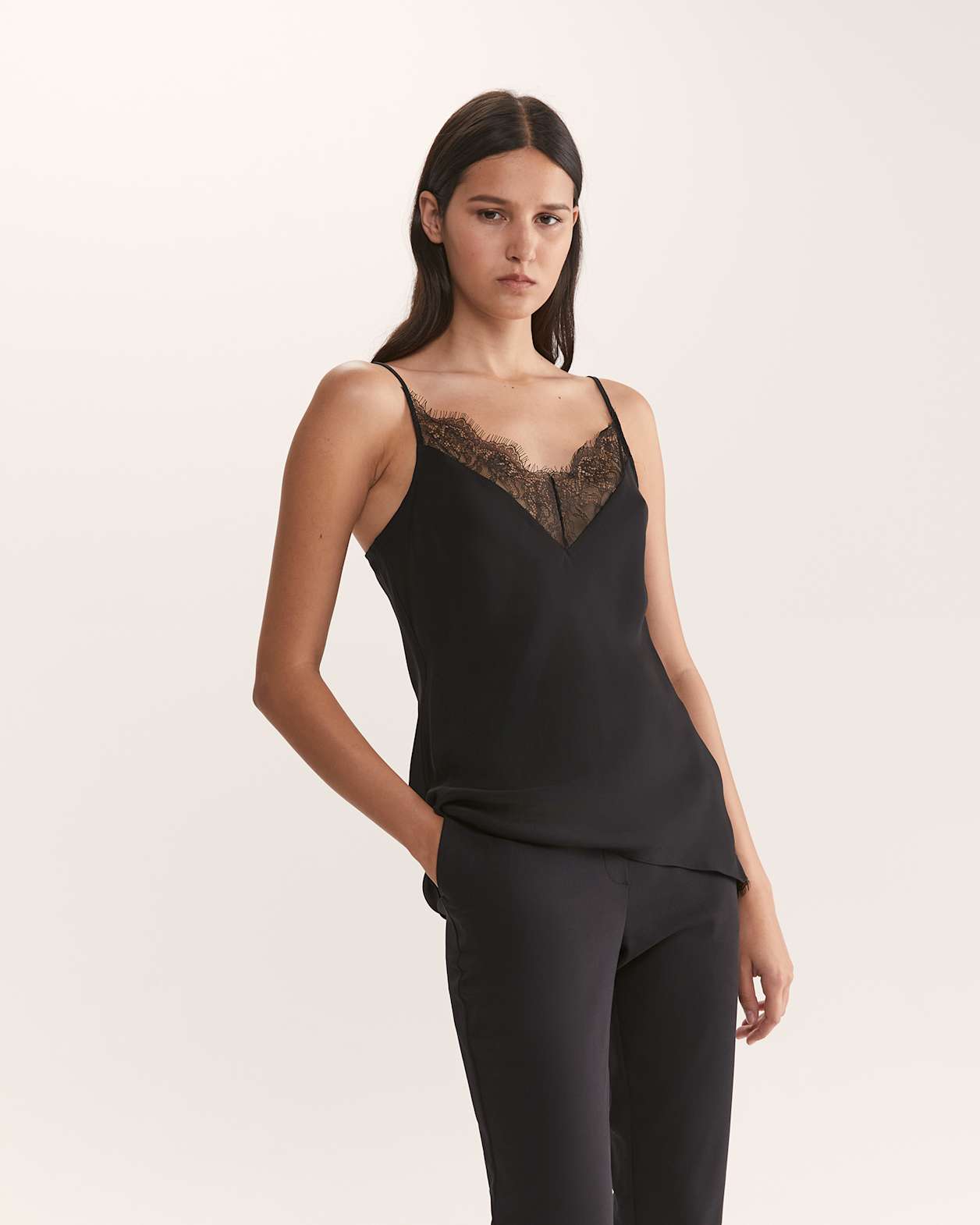 Tia Pull On Pant in BLACK