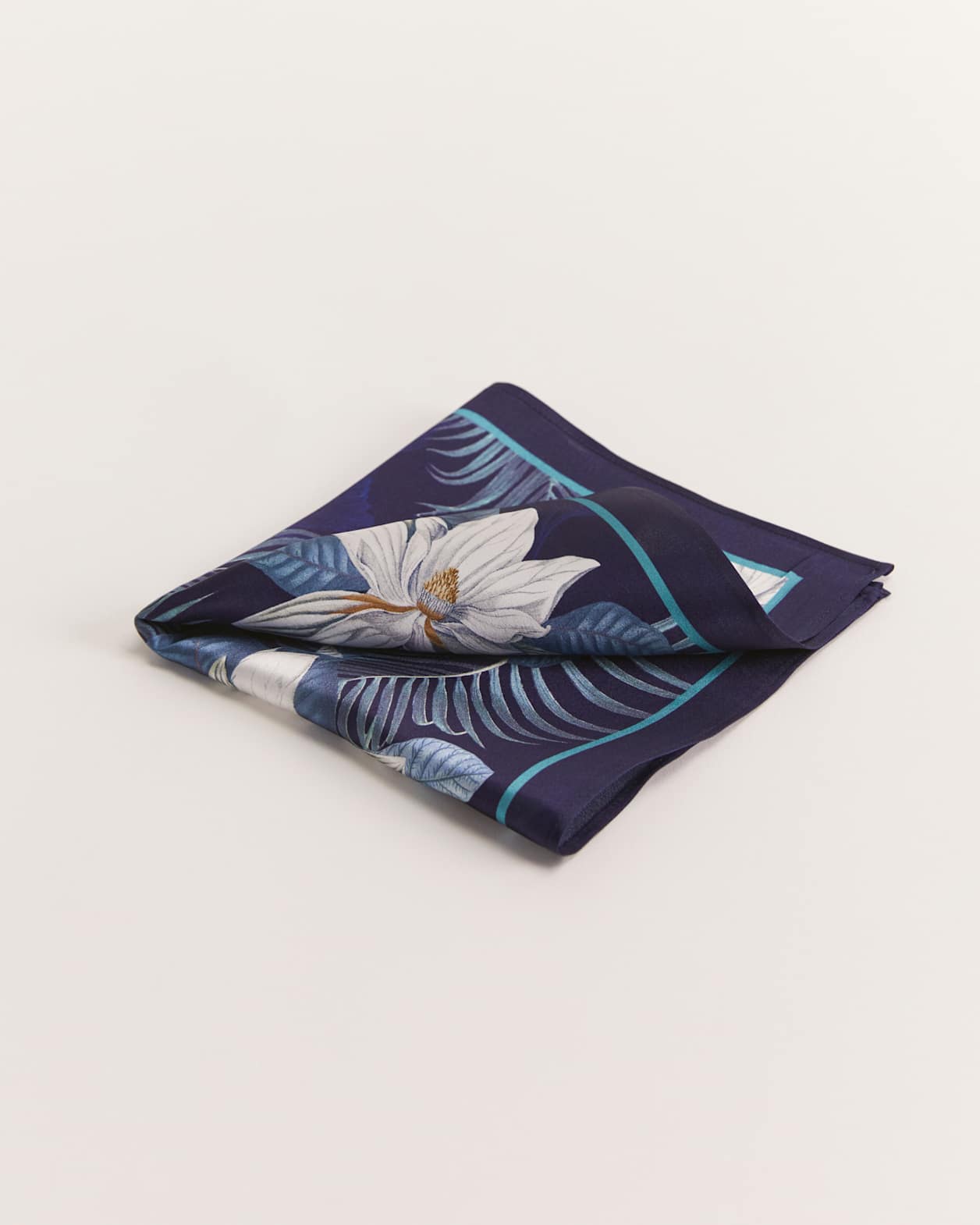 Avery Silk Pocket Square in MIDNIGHT