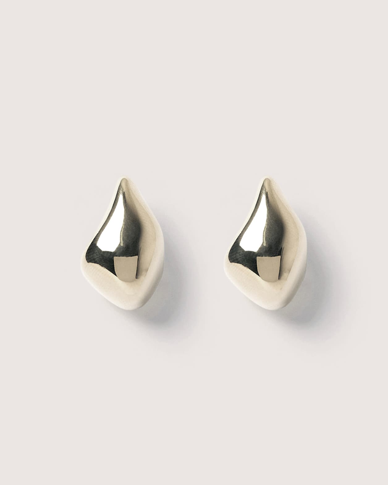 Arms Of Eve Delphine Earrings in SILVER