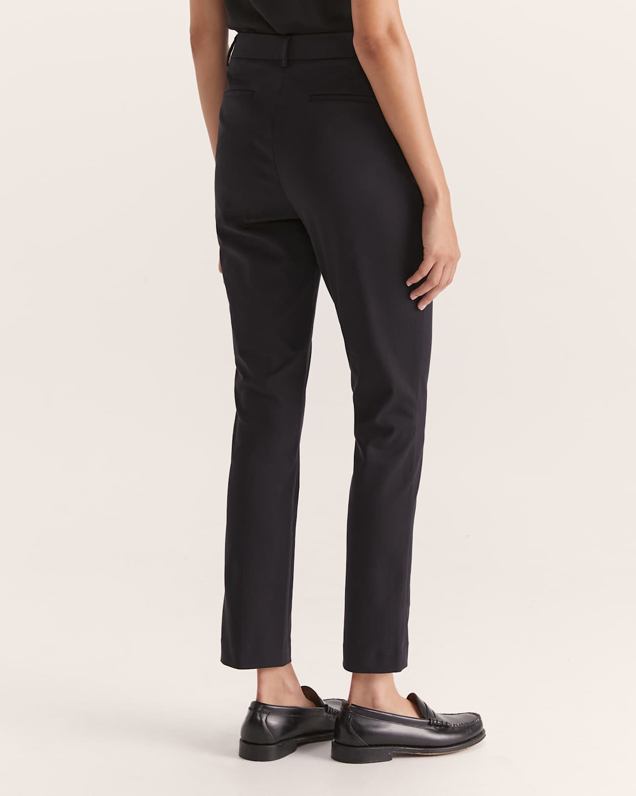 Tia Suit Pant in BLACK