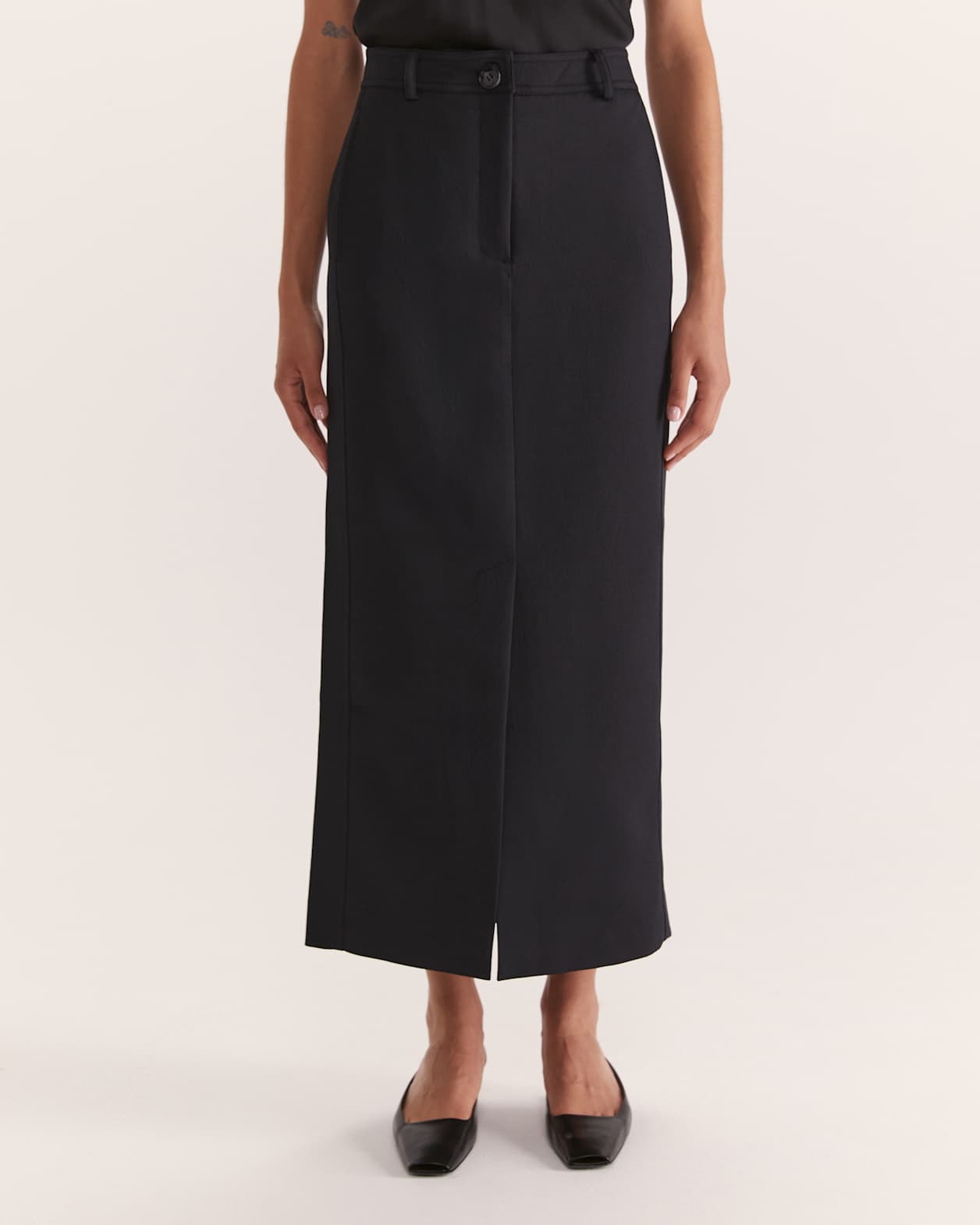 Dharma Midi Skirt in BLACK