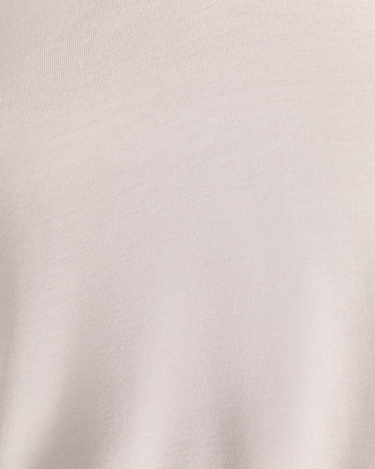 Antonia V Neck Tee in WHITE
