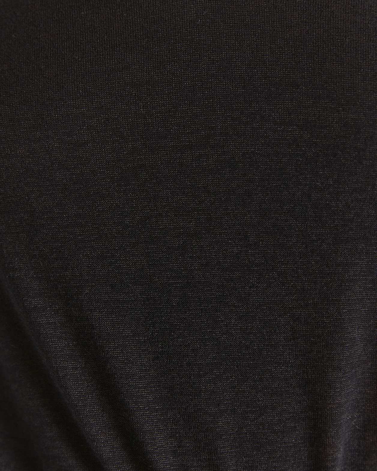 Antonia V Neck Tee in BLACK