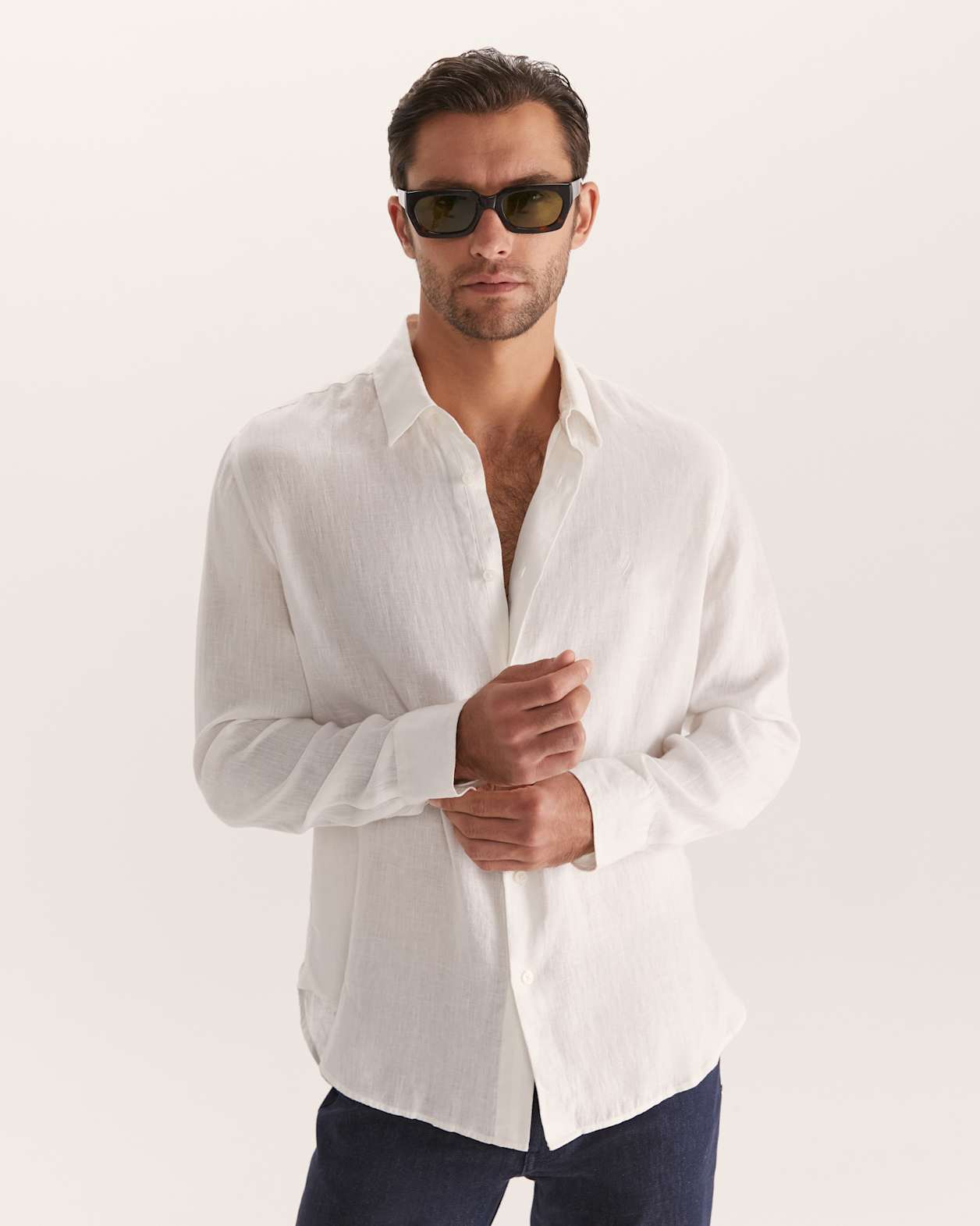 Anderson Long Sleeve Classic Linen Shirt in WHITE