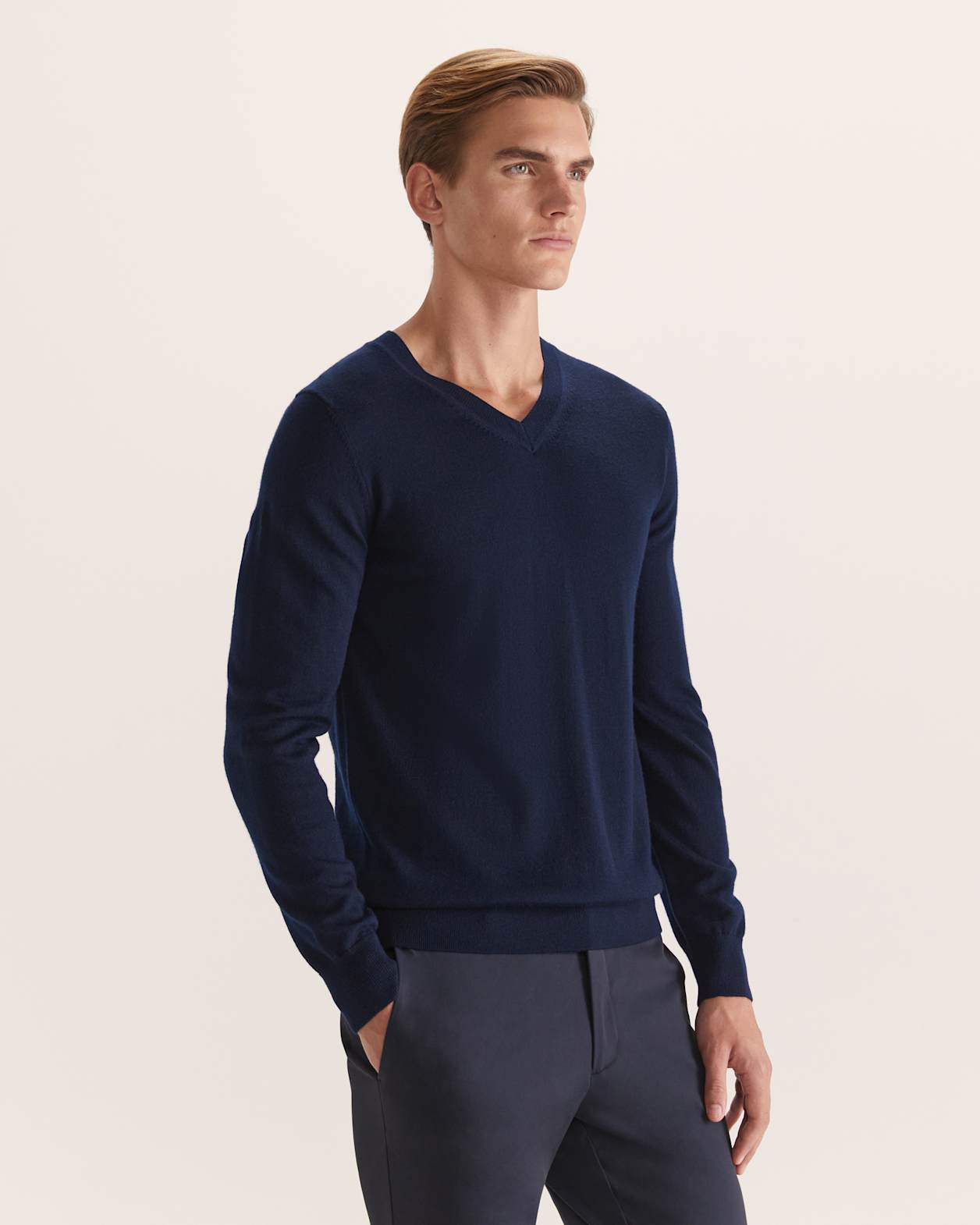 Franklin Merino Wool V Neck Knit in NAVY